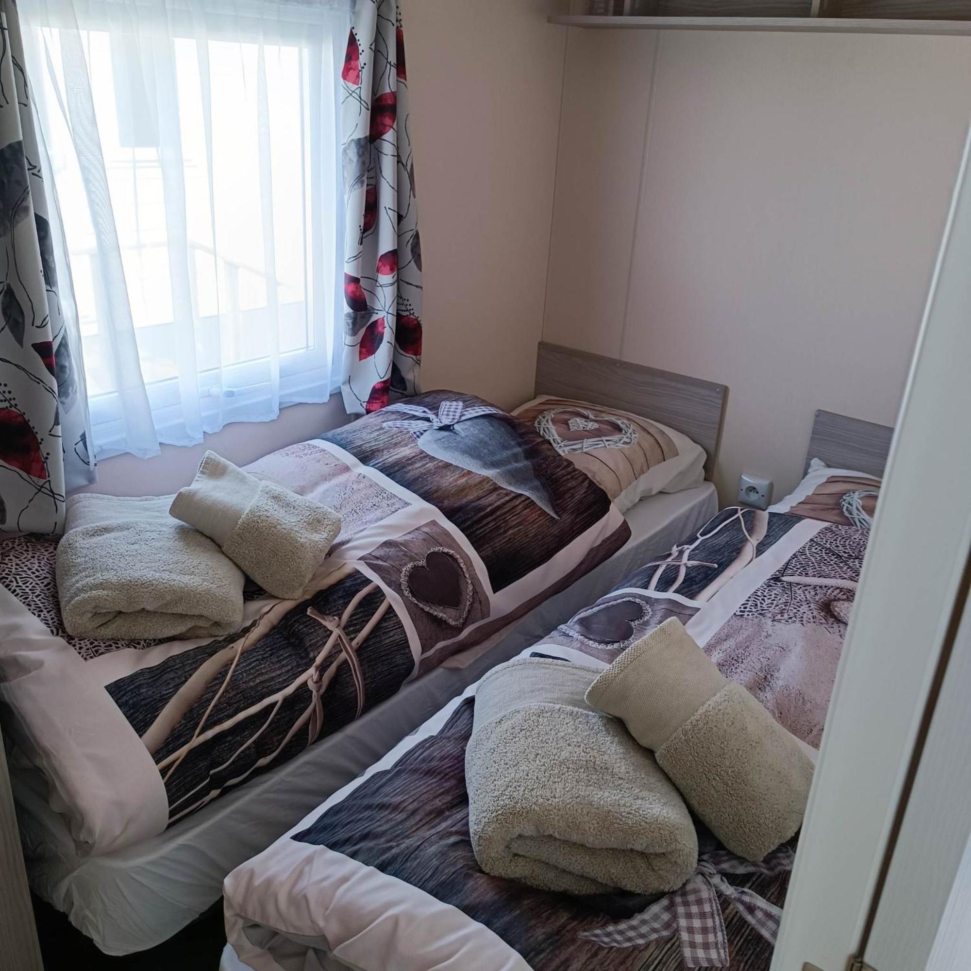 Caravan Aan Zee Arnani Middelkerke Bagian luar foto
